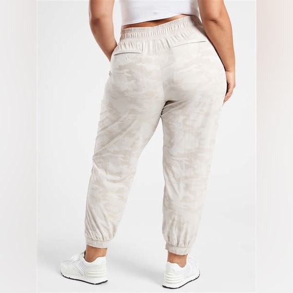 Athleta Brooklyn Camo Jogger - Picture 2 of 10